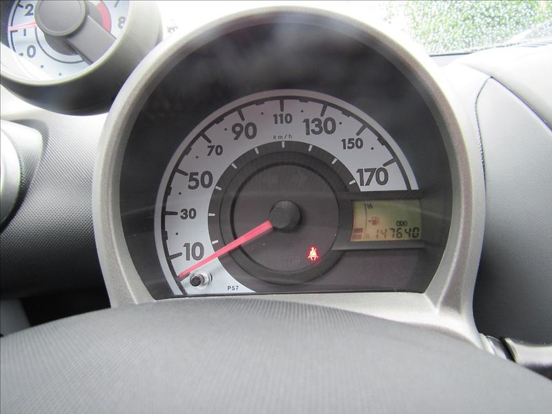 Citroën C1 1,0 i 50 KW Klima - fotka 14 z 25