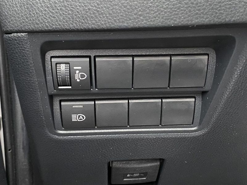 Toyota Yaris 1.5HEV, ČR-1m, Comfort, DPH - fotka 28 z 31