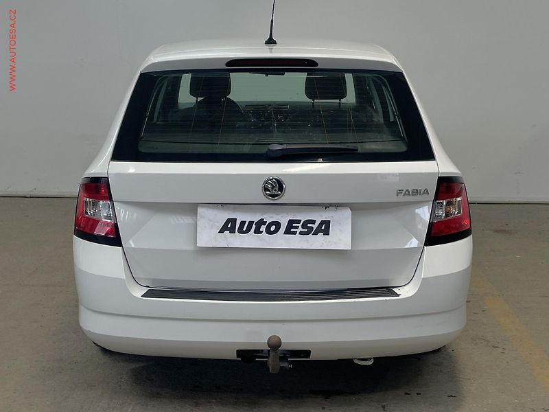 Škoda Fabia (2015) 1.4 TDi, ČR, AC, temp - fotka 5 z 15