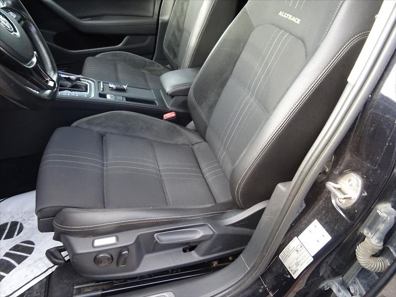 Volkswagen Passat 2,0 TDi 140kW 4x4 - fotka 22 z 26