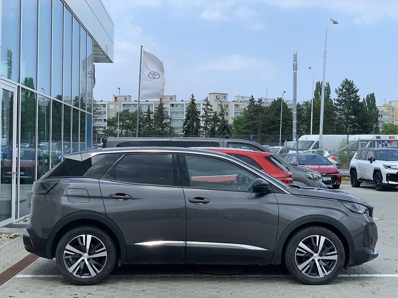 Peugeot 3008 ALLURE PACK 1,5 BlueHDi 96kW - fotka 10 z 30