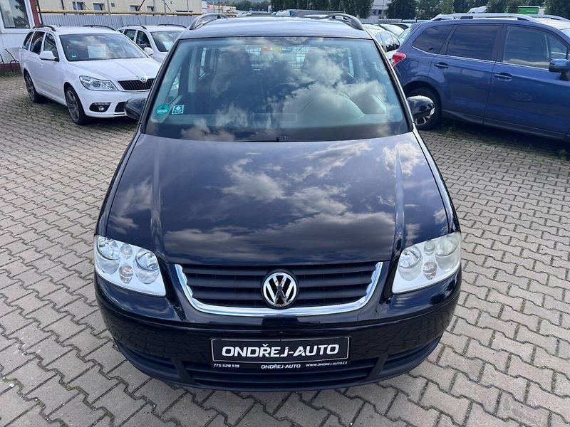 Volkswagen Touran (2005) 1,6 MPI 75 KW SPOJKA STK - fotka 9 z 48