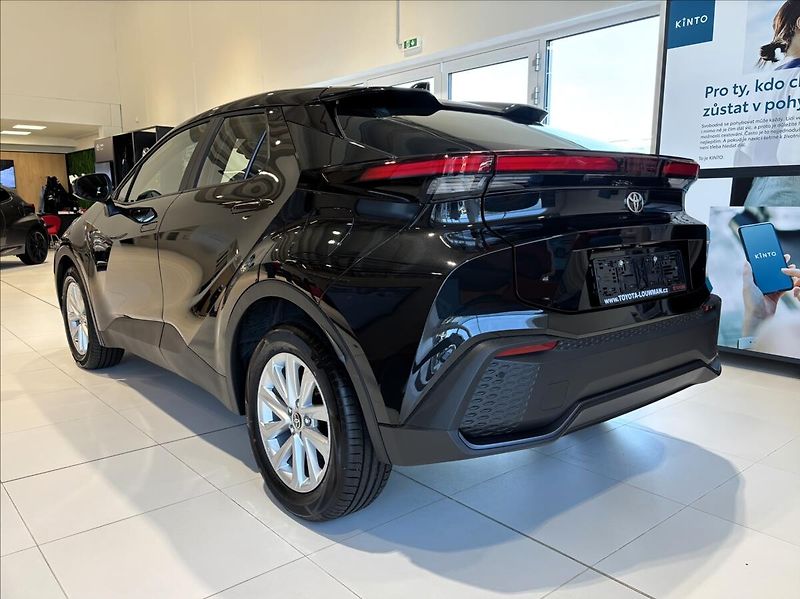 Toyota C-HR 1,8   Comfort HEV CVT - fotka 4 z 9
