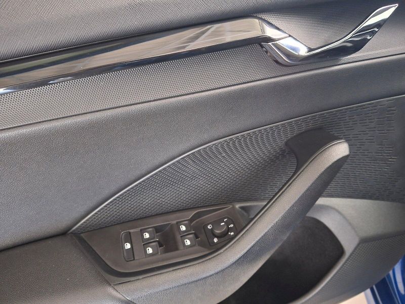Škoda Octavia (2020) Combi Ambition Plus 1,5TSi 110 - fotka 27 z 33