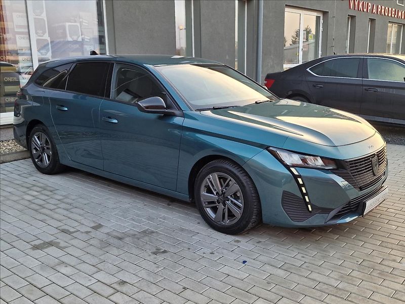 Peugeot 308 1.2PT 96kW SW Active Pack, ČR - fotka 2 z 46