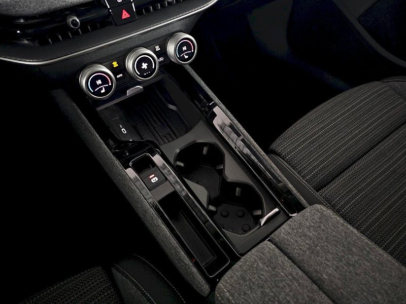 Škoda Superb (2024) 1.5TSi DSG Selection Tažné - fotka 25 z 29
