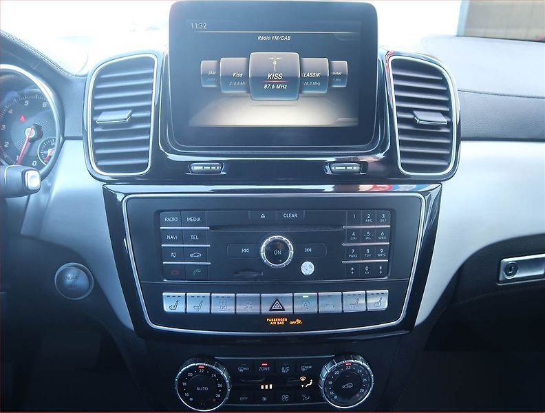 Mercedes-Benz GLE (2016) 500, 4X4, Automat, Kůže - fotka 12 z 16