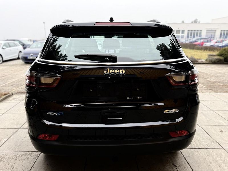Jeep Compass (2021) 1.3 T4 PHEV 190CV, 4X4,ZÁRUKA - fotka 48 z 75