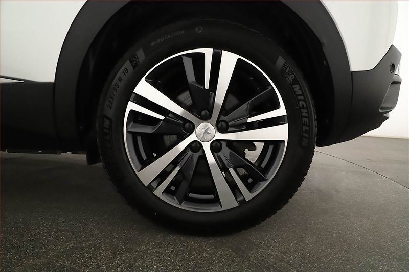 Peugeot 3008 (2020) 1.2 PureTech, ČR,1.maj - fotka 12 z 21