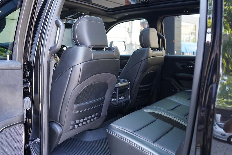 RAM 1500 TRX, Equipment Level 2, Harman - fotka 24 z 62