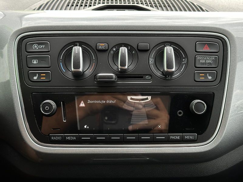 Škoda Citigo 1.0MPi Automat 55kW KLIMA AC L - fotka 24 z 35