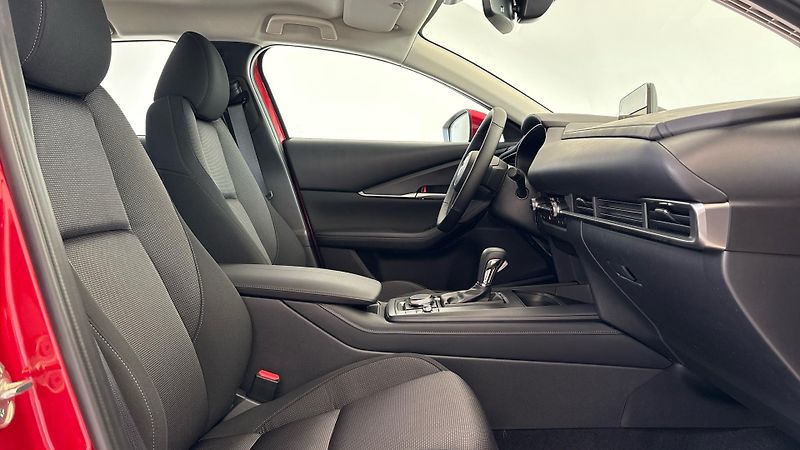 Mazda CX-30 (2026) 2.5 G140 Centre-line AT - fotka 13 z 21