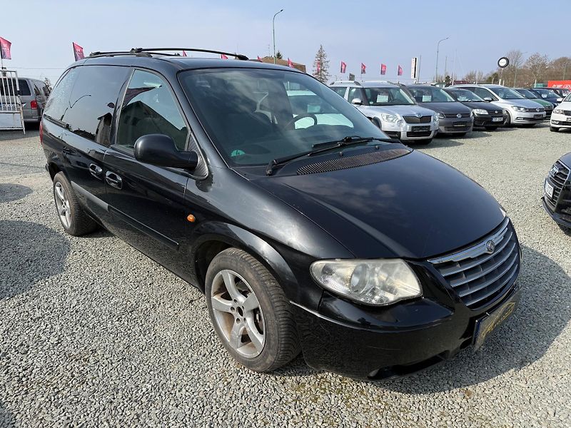 Chrysler Grand Voyager 2.5 CRD - fotka 1 z 12