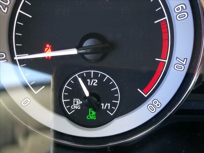 Škoda Octavia 1,4 TSi CNG DSG Style - fotka 7 z 16