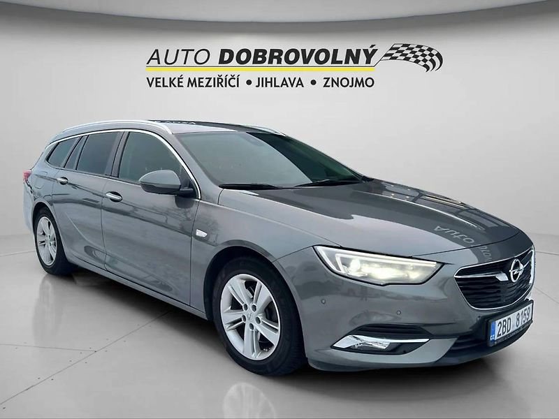Opel Insignia Sports Tourer Innovation D 2.0 - fotka 11 z 32