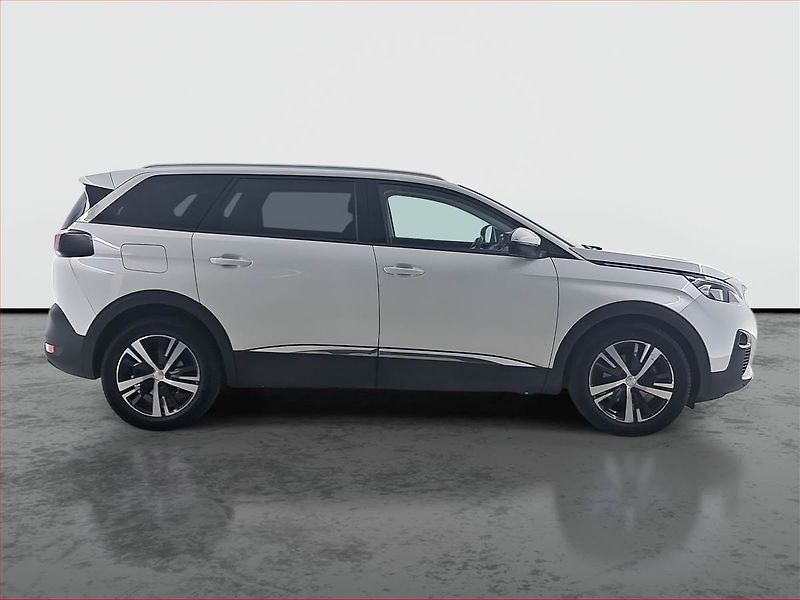 Peugeot 5008 (2018) Allure PureTech 130, Automat - fotka 6 z 23