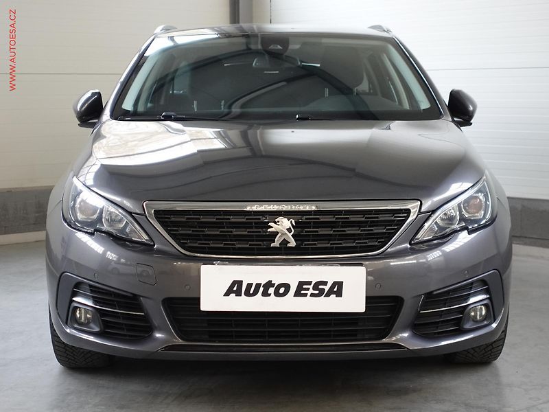 Peugeot 308 (2018) 1.5 HDi, Navi, AC - fotka 2 z 22