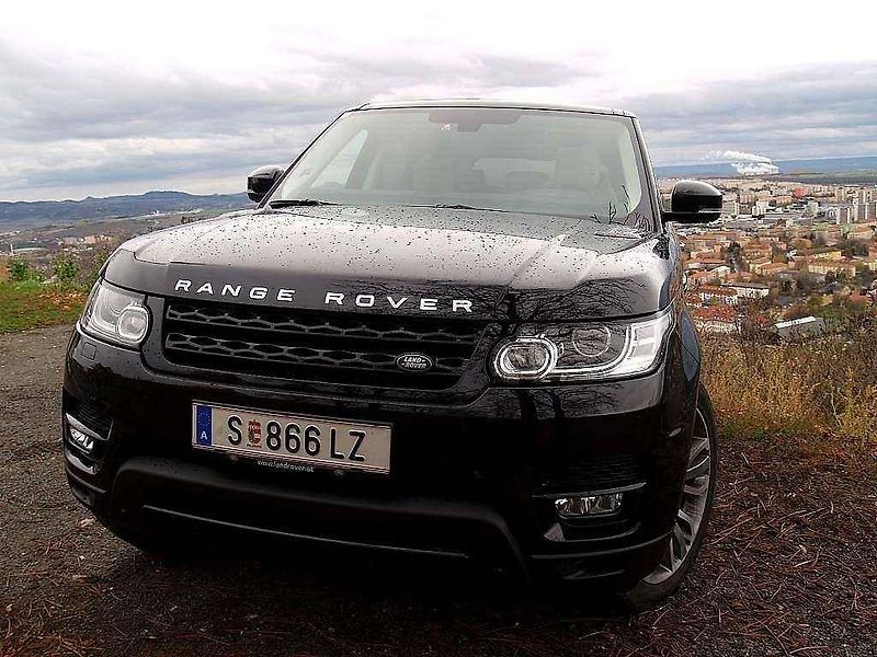 Range Rover Sport.