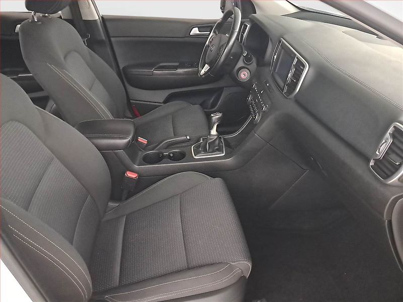 Kia Sportage (2017) 1.6 GDI, Navi, Tempomat - fotka 9 z 22