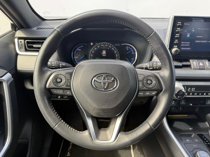Toyota RAV4 2.5 HSD e-CVT AWD Selection - fotka 16 z 28