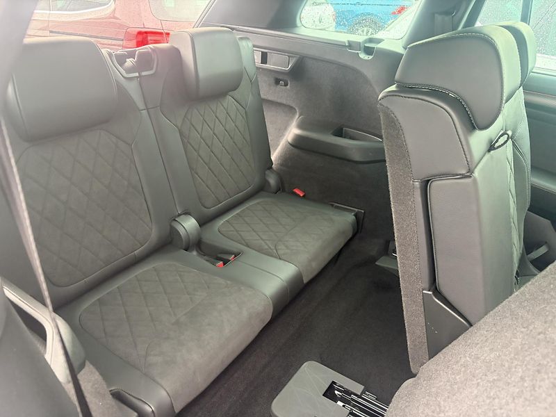 Škoda Kodiaq 2.0TDI Sportline DSG 4x4 7míst - fotka 18 z 24