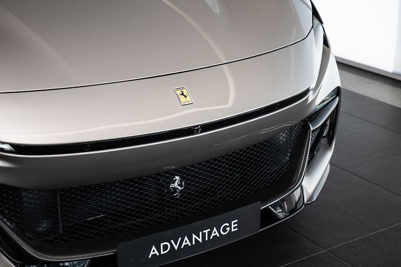 Ferrari Purosangue Karbon/Pano/Lift - fotka 28 z 30