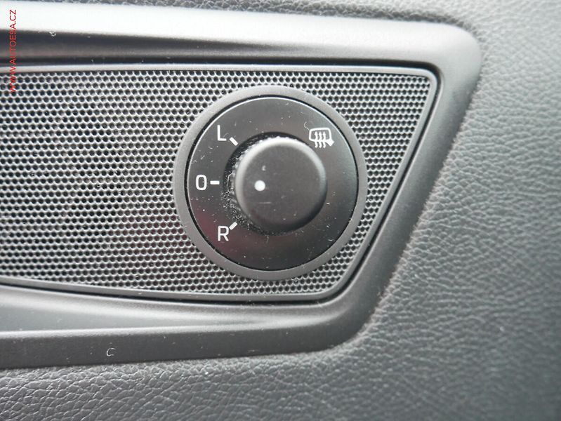 Škoda Yeti (2015) 1.2 TSi, ČR, Active, AC - fotka 12 z 15