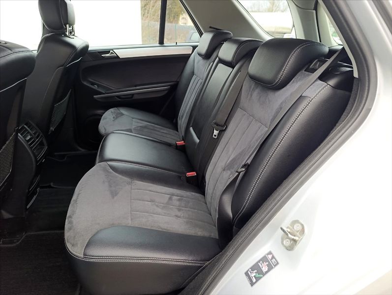 Mercedes-Benz Třídy M 3,0 320 CDi 4Matic,Navi,Xenony - fotka 18 z 36