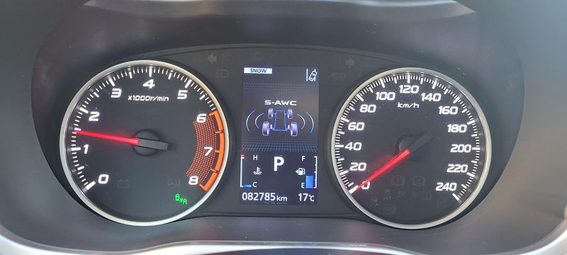 Mitsubishi Eclipse Cross (2018) 1,5T-MiVeC 120kW 4WD „TOP“ - fotka 22 z 47