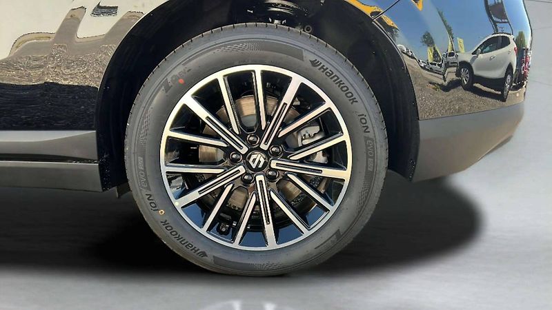 Leapmotor B10 (2026) DESIGN PROMAX baterie 67,1kWh - fotka 30 z 33