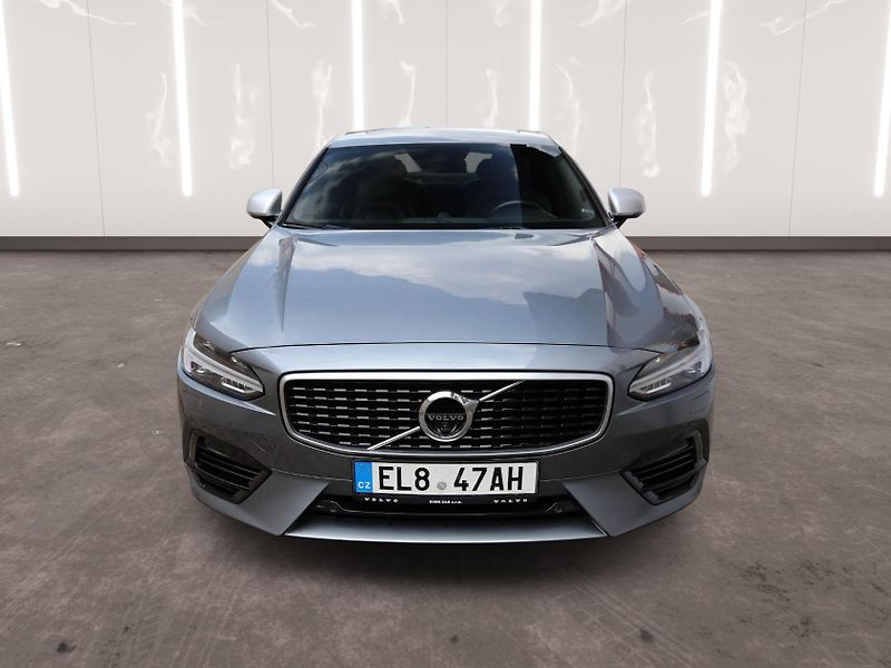Volvo S90 (2018) T8 R-Design - fotka 6 z 26