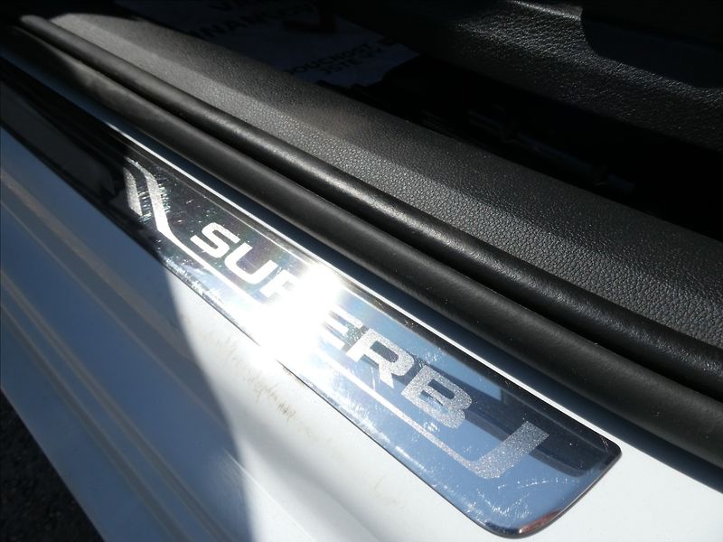 Škoda Superb 2,0 TDi 140kW DSG 4x4,STYLE,ČR - fotka 35 z 49