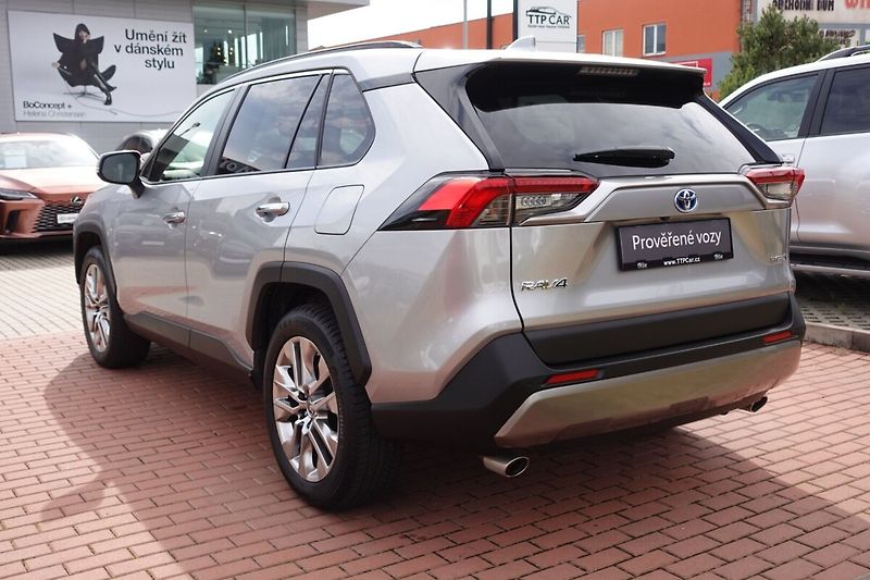 Toyota RAV4 2,5 HEV Executive FWD - fotka 6 z 36