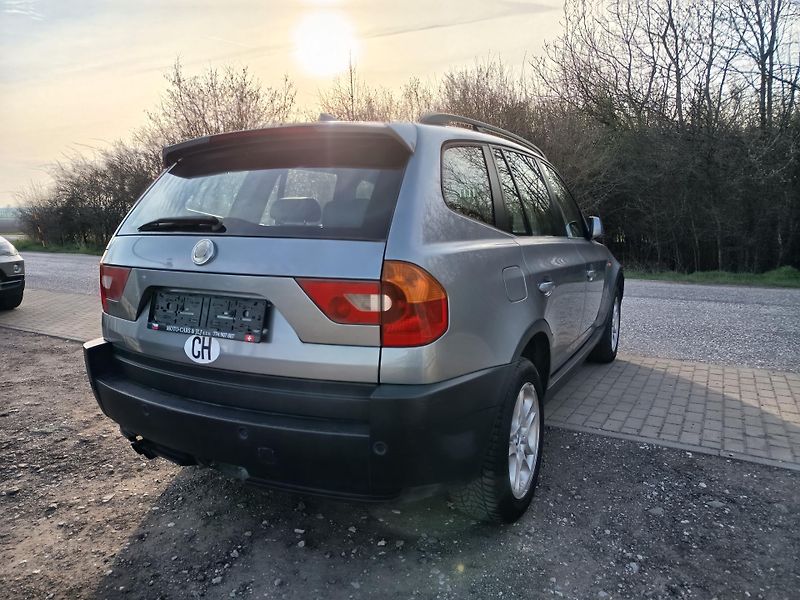 BMW X3 (2004) 3.0i automat - fotka 21 z 38