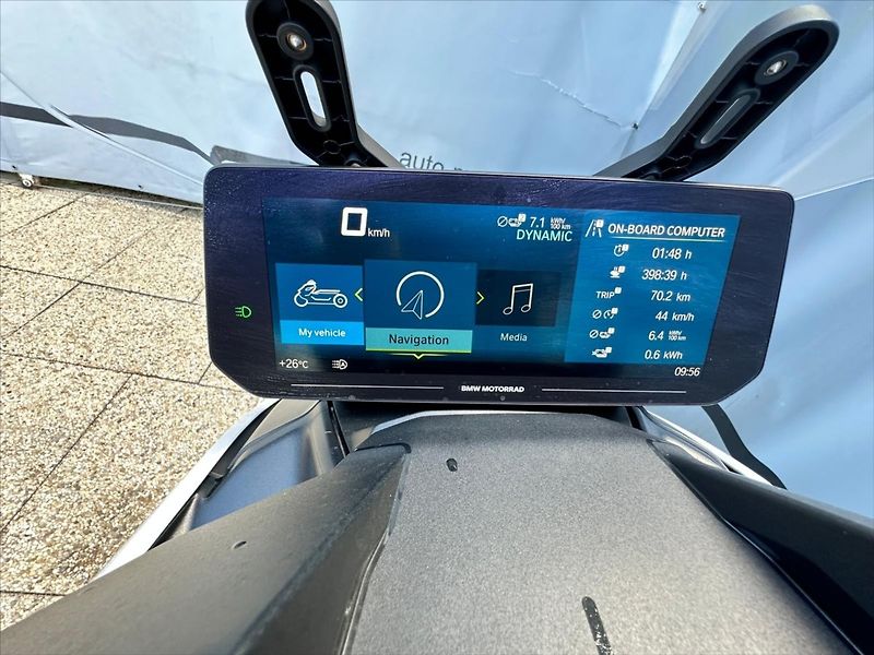 BMW CE 04 - fotka 16 z 26