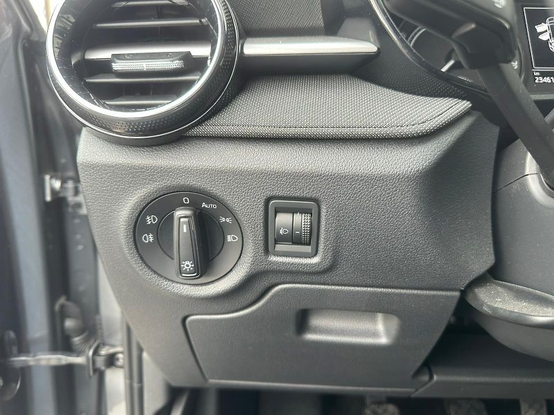 Škoda Fabia (2024) 1.0MPi, 59KW, VYHŘ. SED.,TEMP. - fotka 18 z 24