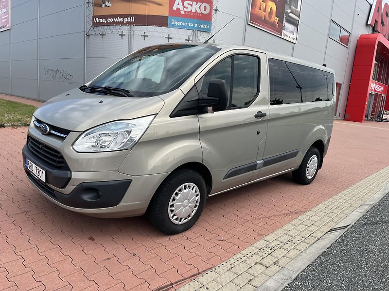 Ford Transit Custom 2.2 TDCi 9 míst - fotka 1 z 27