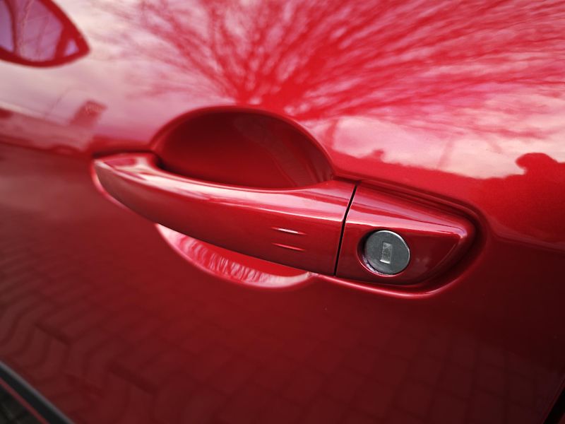 Alfa Romeo Junior (2026)  Elettrica Speciale 156PS 54kW - fotka 14 z 43