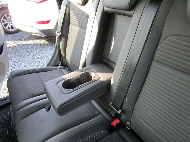 Ford Kuga 2.0TDCi 132kW AWD, automat - fotka 30 z 41