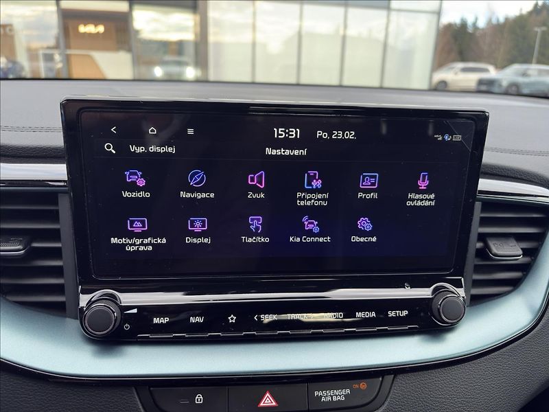 Kia XCeed 1,6   T-GDI 132kW 7DCT STEEL E - fotka 13 z 22