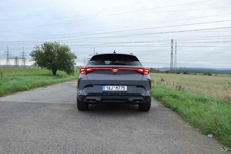 Cupra Formentor je nejprodávanější model značky v Česku i v Evropě.