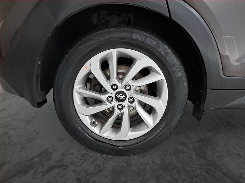 Hyundai Tucson (2017) Trikolor 1.7 CRDi, ČR,1.maj - fotka 15 z 17