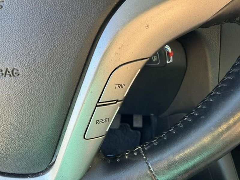 Hyundai ix20 1,4i, koupeno v ČR - fotka 18 z 27