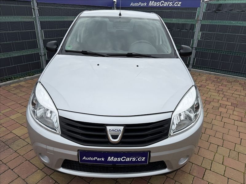 Dacia Sandero 1.4 - fotka 2 z 12
