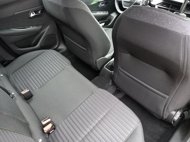 Peugeot 208 (2026) STYLE Turbo 100 MAN6  - fotka 10 z 30