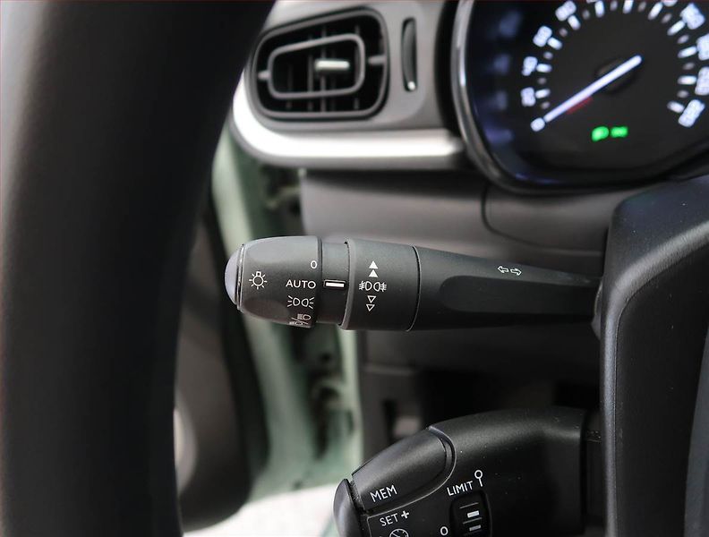 Citroën C3 (2019) 1.2 PureTech, Tempomat - fotka 15 z 20