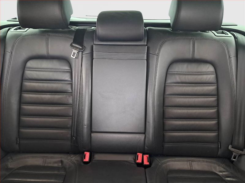 Volkswagen Passat (2013) 2.0 TDI, Navi, Xenony - fotka 10 z 17
