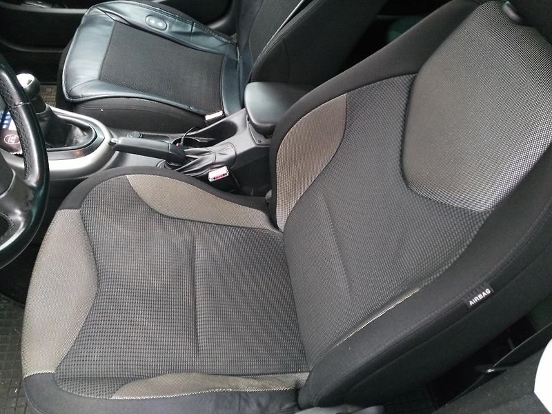 Peugeot 308 1,6 HDI  /68 kW/ - fotka 14 z 29