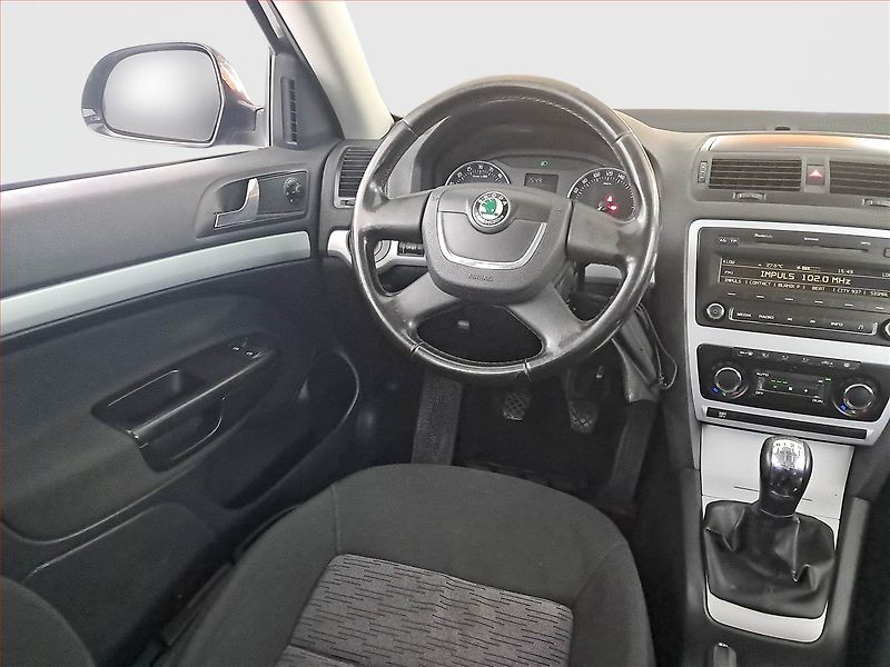 Škoda Octavia (2010) 1.6 TDI, po STK, Tažné - fotka 7 z 18