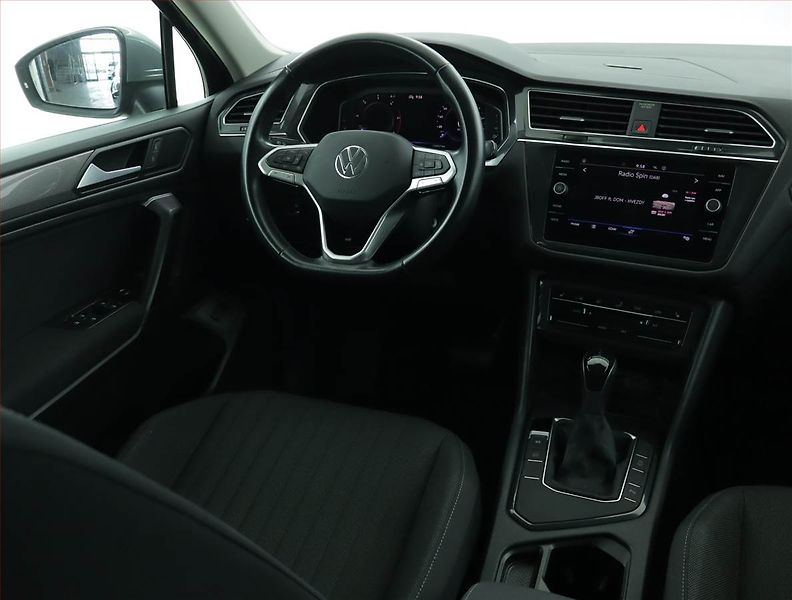 Volkswagen Tiguan Allspace (2022) Life 2.0 TDI - fotka 7 z 17